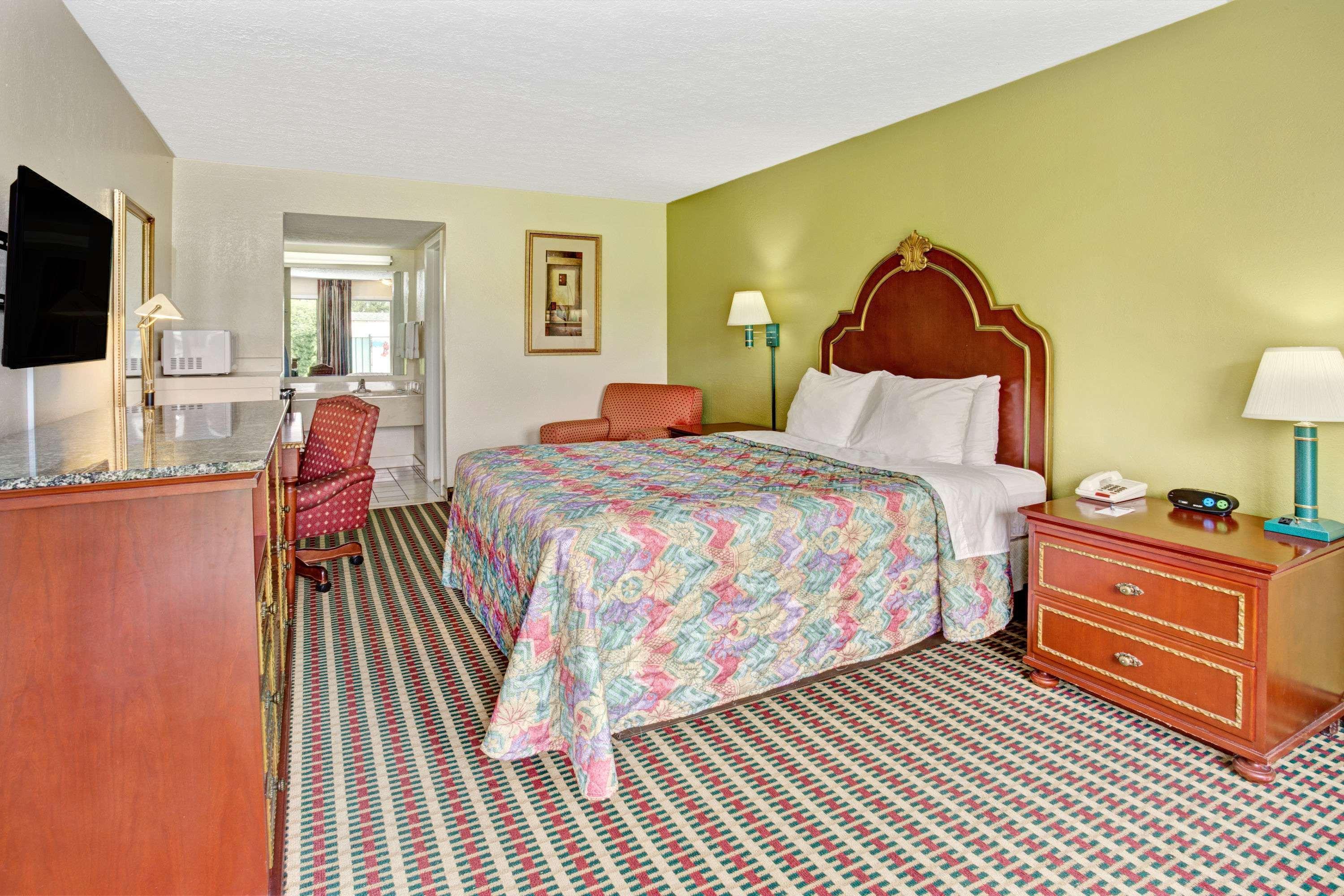 Travelodge By Wyndham Sellersburg Ngoại thất bức ảnh